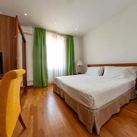 Residence Victoria Трієст Екстер'єр фото