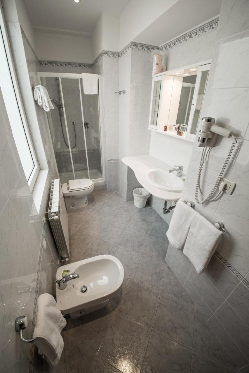 Residence Victoria Трієст Екстер'єр фото